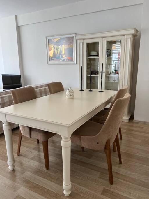 Apartament Konyaalti Sarisu 3+1 Dubleks *