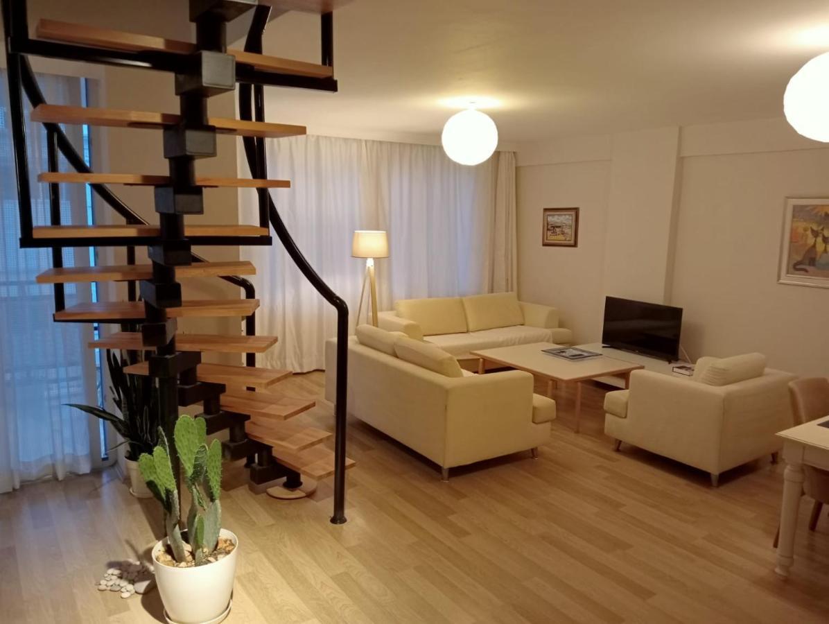 Apartament Konyaalti Sarisu 3+1 Dubleks *